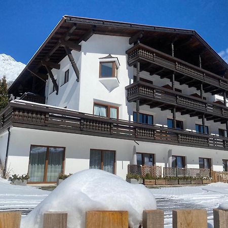 Quality Hosts Arlberg - Afoch Fei - Das Landhaus St Anton am Arlberg Eksteriør billede