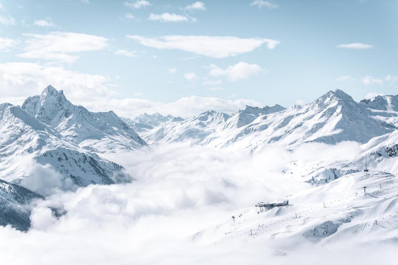 Quality Hosts Arlberg - Afoch Fei - Das Landhaus St Anton am Arlberg Eksteriør billede