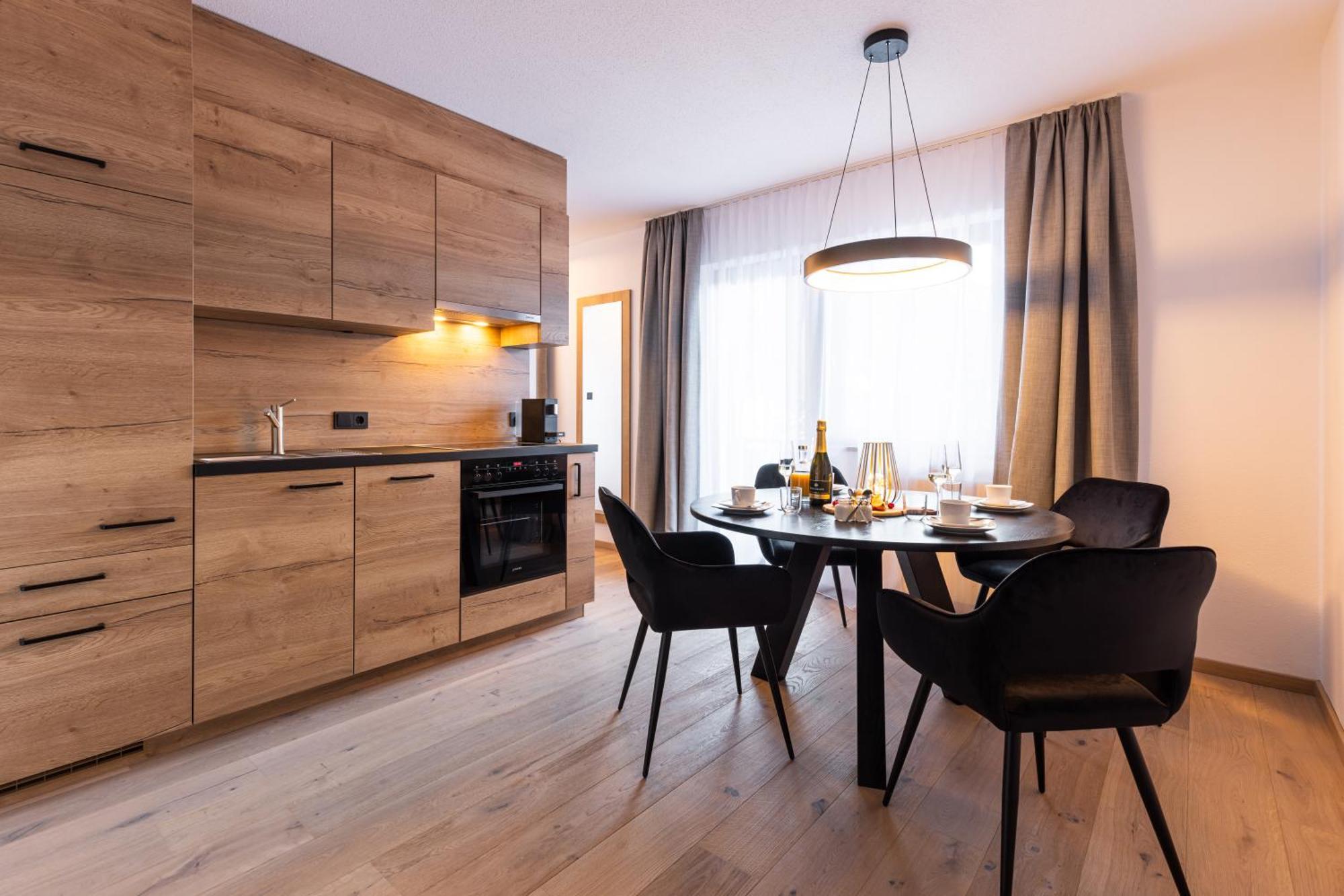 Quality Hosts Arlberg - Afoch Fei - Das Landhaus St Anton am Arlberg Eksteriør billede