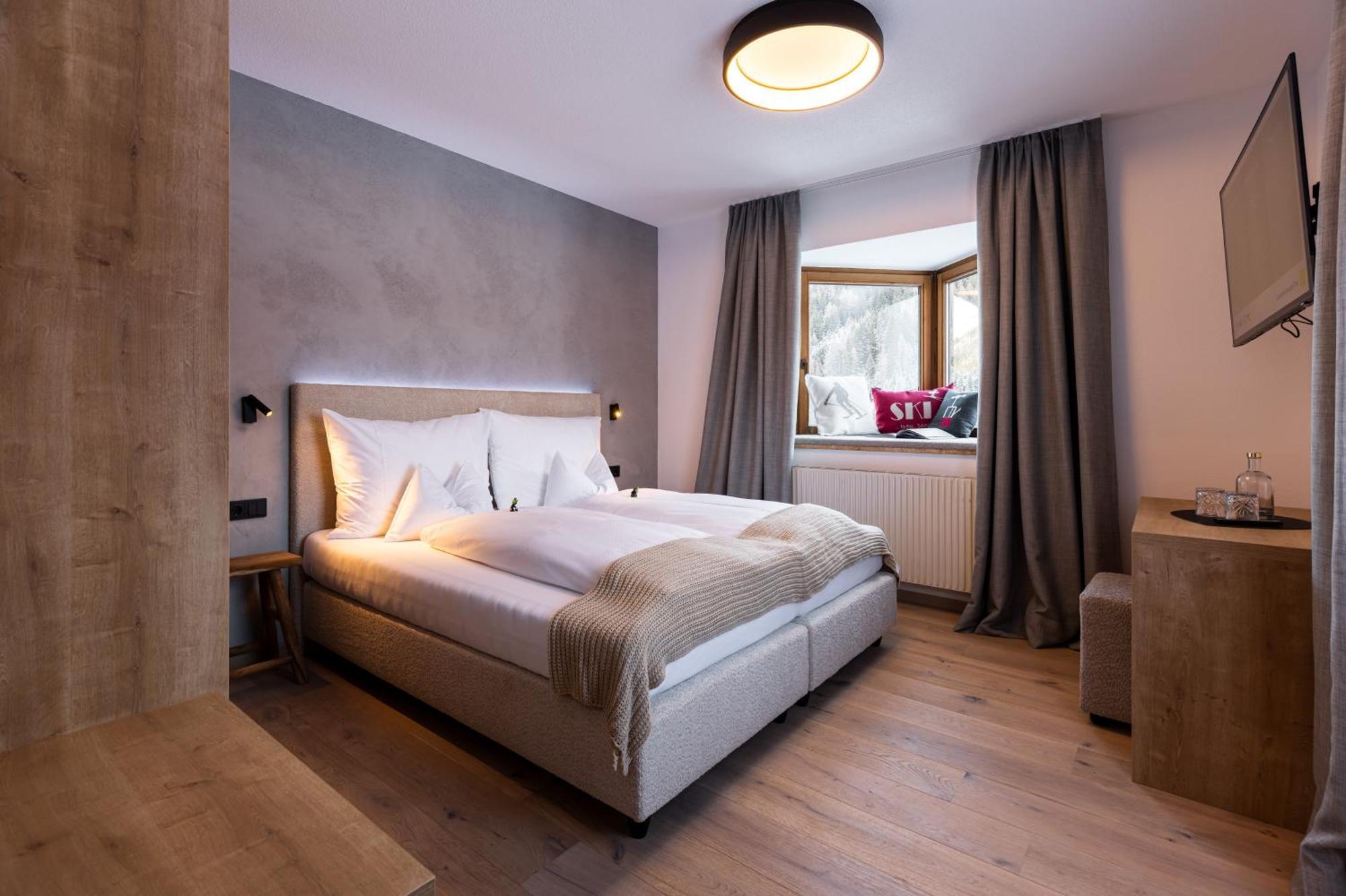 Quality Hosts Arlberg - Afoch Fei - Das Landhaus St Anton am Arlberg Eksteriør billede